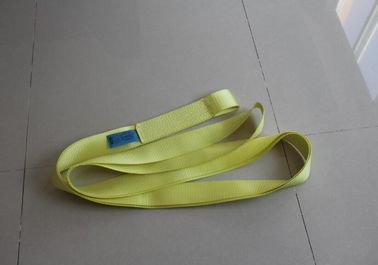 acheter Charge de travail élevée des élingues de levage 2500kg de manière du jaune un de ténacité antipluie online manufacture